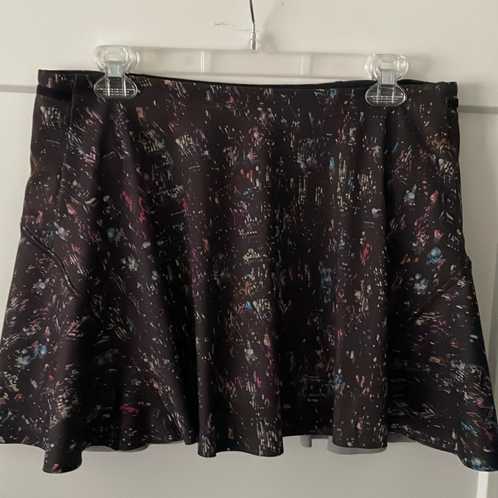 Athleta match point skort size medium.
